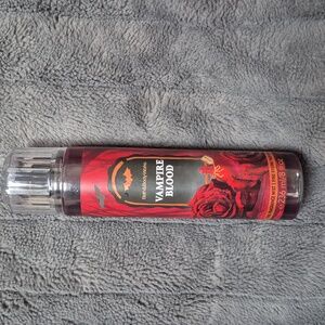 🧛‍♀️Vampire Blood Mist From Bath & Body Works, New!